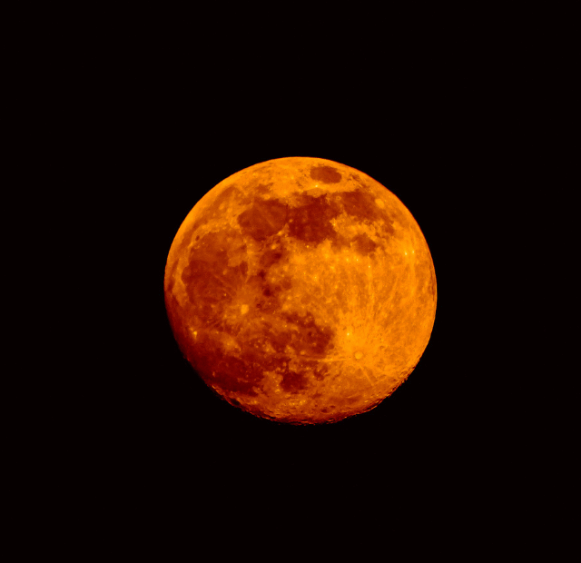Lua de Sangue promete espetáculo raro e inesquecível Guia do Mundo viagens viajar roteiros Capa Web Stories