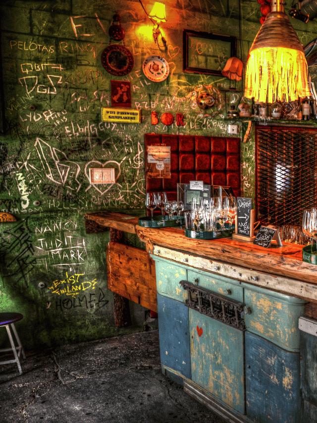 Como aproveitar Termas e Ruin Bars em Budapeste?