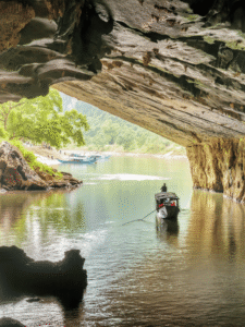 Como chegar à Caverna Phong Nha no Vietnã Guia do Mundo viagens viajar roteiros Capa Web Stories