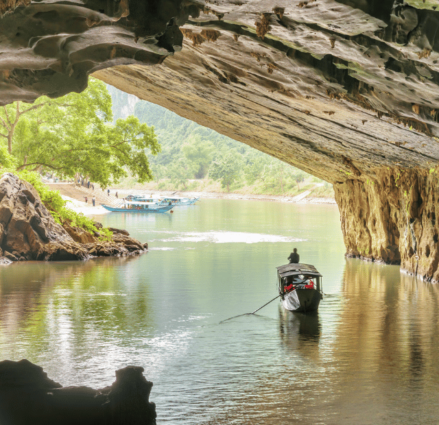 Como chegar à Caverna Phong Nha no Vietnã Guia do Mundo viagens viajar roteiros Capa Web Stories