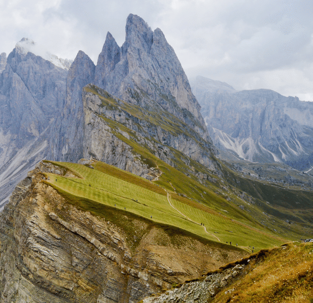 Como fazer um roteiro de carro pelas Dolomitas, Itália Guia do Mundo viagens viajar roteiros Capa Web Stories