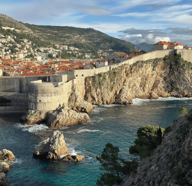 Como posso visitar as muralhas de Dubrovnik Guia do Mundo viagens viajar roteiros Capa Web Stories