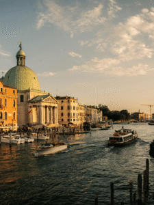 Como ver a Veneza autêntica e fugir dos turistas Guia do Mundo viagens viajar roteiros Capa Web Stories