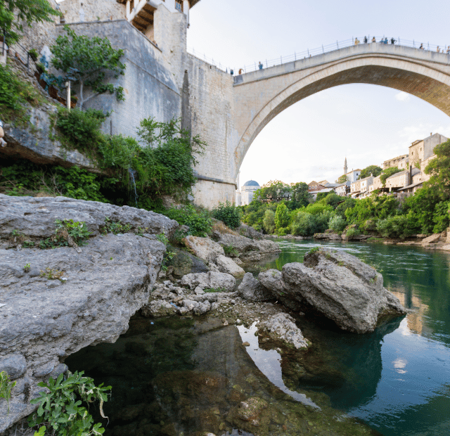 Como ver os saltos no Rio Neretva Ponte de Mostar Guia do Mundo viagens viajar roteiros Capa Web Stories