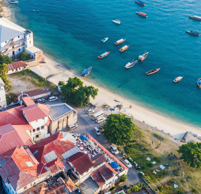 Como visitar Stone Town e as praias de Zanzibar Guia do Mundo viagens viajar roteiros Capa Web Stories