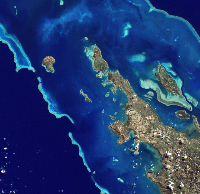 Como visitar a maior lagoa do mundo, Nova Caledônia Guia do Mundo viagens viajar roteiros Capa Web Stories