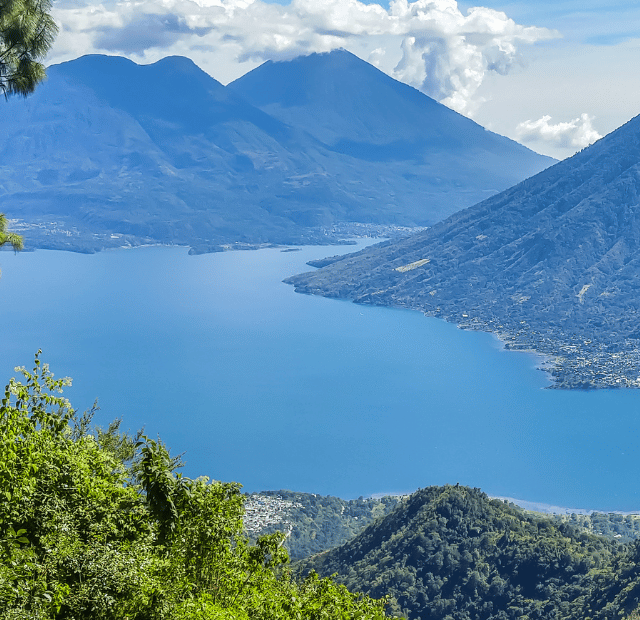 Como visitar o Lago Atitlán e suas vilas maias Guia do Mundo viagens viajar roteiros Capa Web Stories