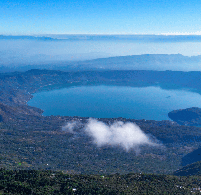 Lago Coatepeque Por que ele fica azul turquesa Guia do Mundo viagens viajar roteiros Capa Web Stories