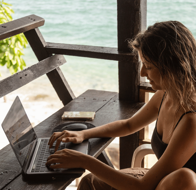 Onde morar sendo nômade digital Guia do Mundo viagens viajar roteiros Capa Web Stories