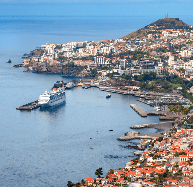 Qual a melhor época para ir à Ilha da Madeira Guia do Mundo viagens viajar roteiros Capa Web Stories