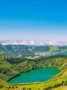 Qual a melhor época para ir aos Açores Guia do Mundo viagens viajar roteiros Capa Web Stories