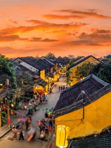 Qual é a cidade das lanternas no Vietnã Guia do Mundo viagens viajar roteiros Capa Web Stories