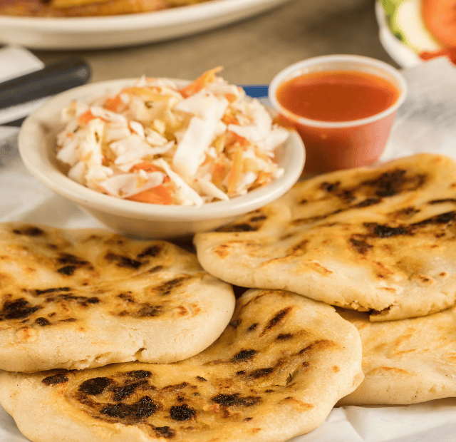 Vai a El Salvador Você precisa comer Pupusas Guia do Mundo viagens viajar roteiros Capa Web Stories